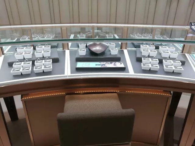 【开业资讯】—— 爱恋珠宝山西区域三店齐开。