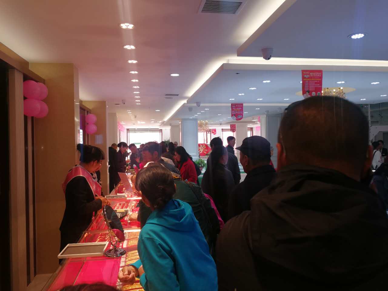 【开业资讯】—— 爱恋珠宝内蒙古西乌旗店盛大开业