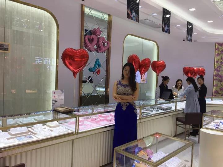 【开业资讯】—— 爱恋珠宝十四家店国庆齐开业