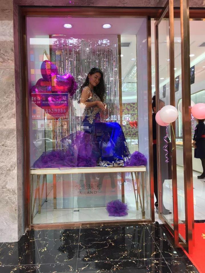 【开业资讯】—— 爱恋珠宝十四家店国庆齐开业